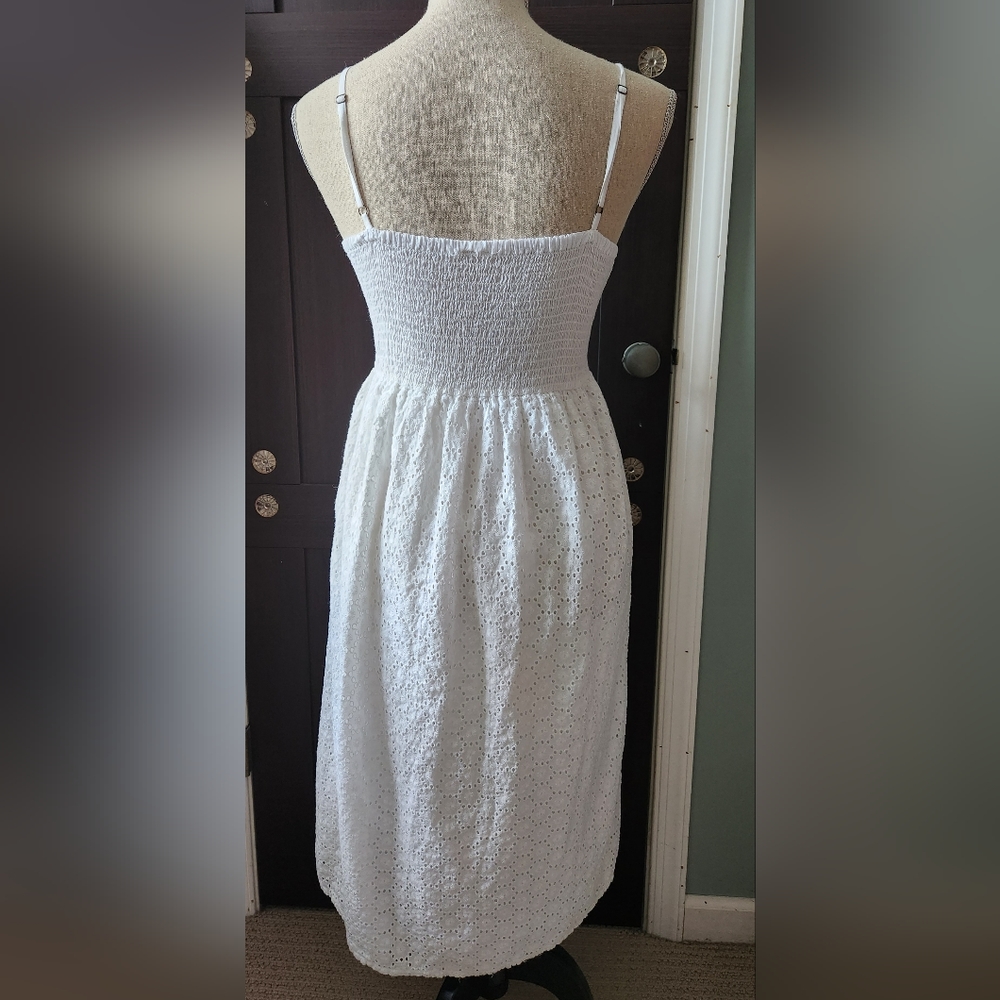 White Eyelet Dress Size XS - Picture 4 of 4